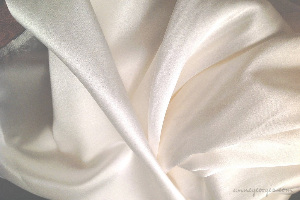 Pure Silk Stretch Satin Fabric (Silk Satin Lycra, Unbleached