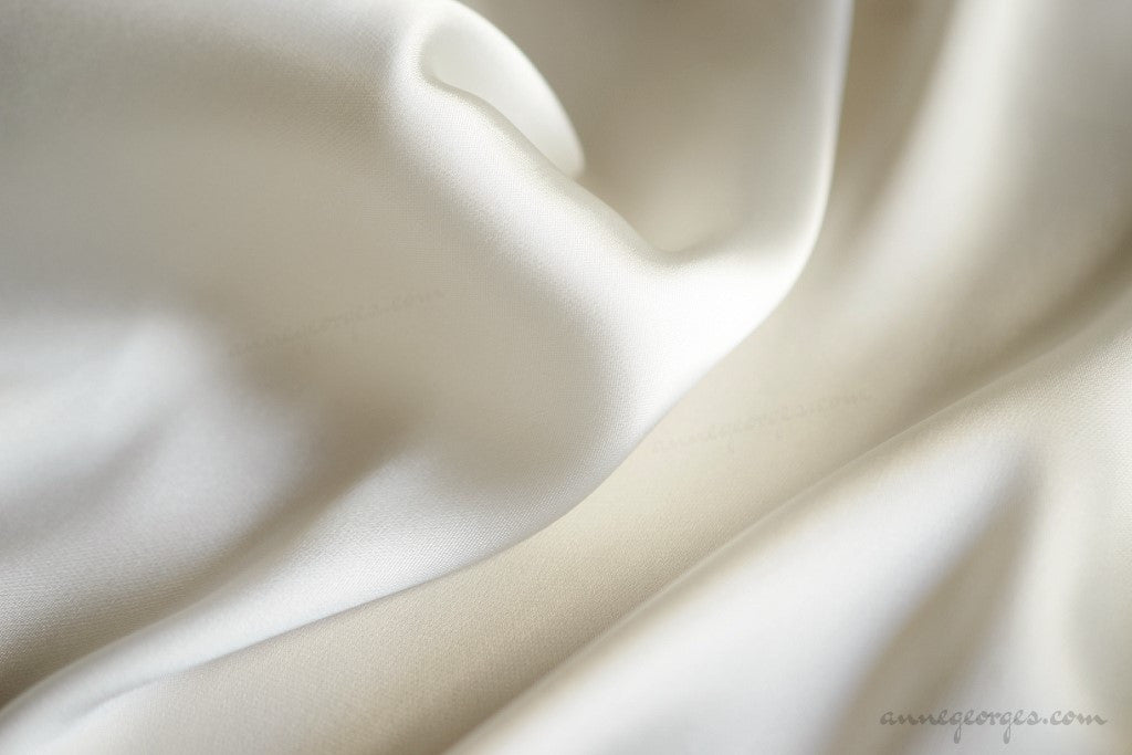 Pure Silk Fabric with Rayon back. NUBUCK SILK ( Satinface, Unbleached ...