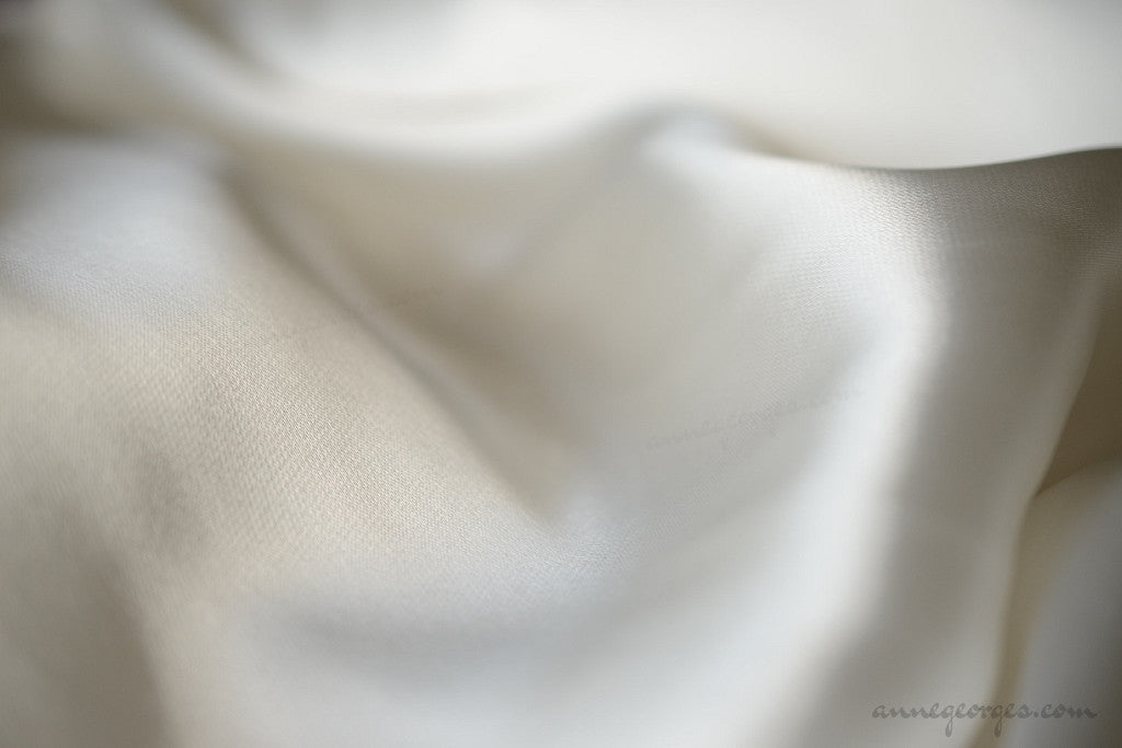 Pure Silk Fabric with Rayon back. NUBUCK SILK ( Satinface, Unbleached ...